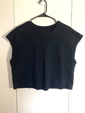 Everlane Black Muscle Tee Tank